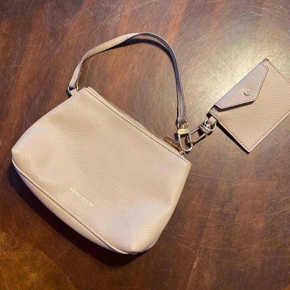 3 piece set! Anne Kline Elegant Cream Tote, Clutch and Cardholder Set - Picture 9 of 9